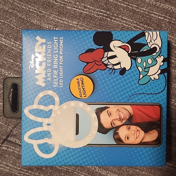 Mickey & Friends Selfie Ring Light LED Light for Phones - Picture 1 of 2